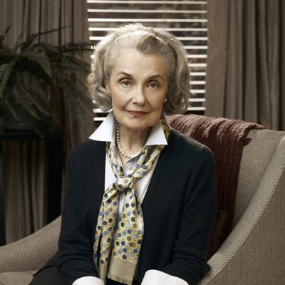 Mary Beth Peil es Jackie Florrick