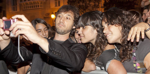 Raúl Fernandez de Pablo con las fans