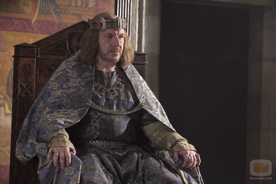 Clive Wood como Enrique I