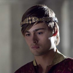 Douglas Booth es Eustace