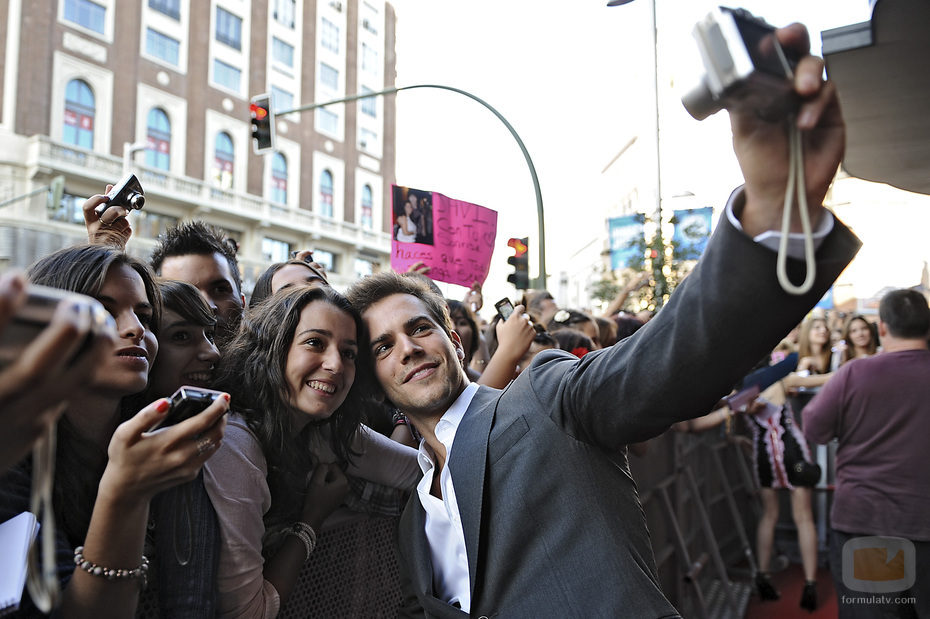 Marc Clotet con una fan