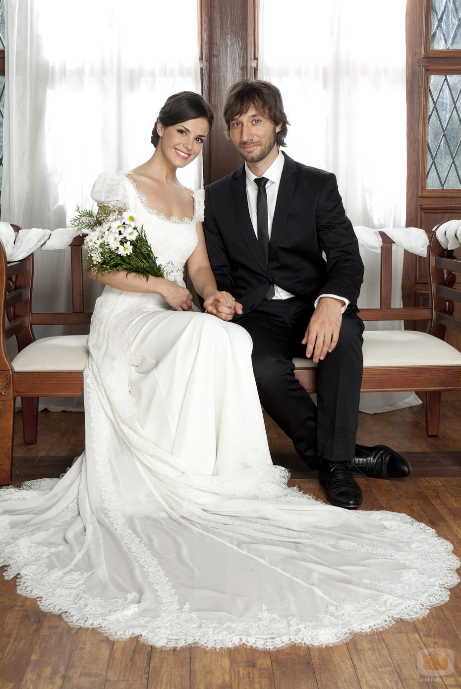 Fermín y María se casan en 'El internado'