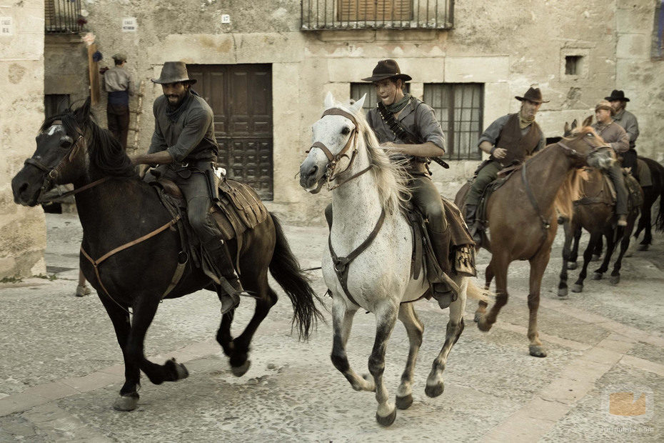 'Tierra de lobos' a caballo
