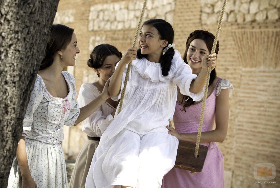 Rosa Lobo se divierte con sus hermanas