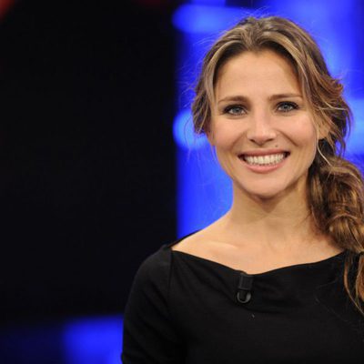 Elsa Pataky sonriente