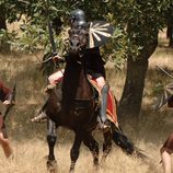 Sandro y Paulo luchan contra un romano