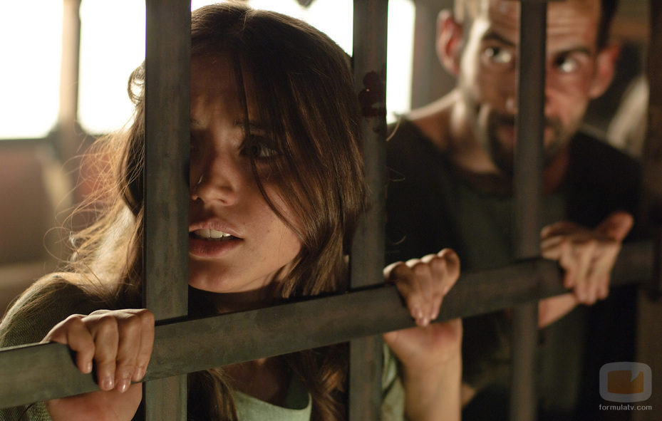 Nerea (Ana de Armas) encarcelada