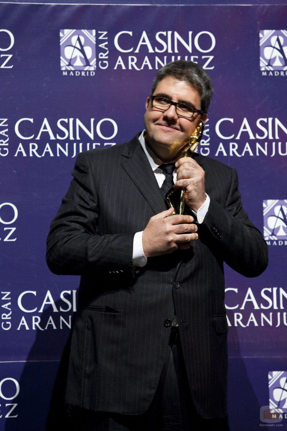 Flo, feliz con su Antena de Oro 2010