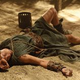 Paulo, tumbado en el suelo