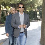 Jesús Vázquez se despide de Paco Marsó