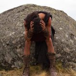 Viriato frustado junto a una roca