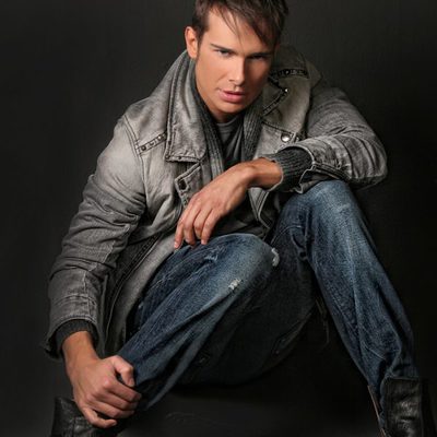 Enric Escudé, portada de Overlay Magazine