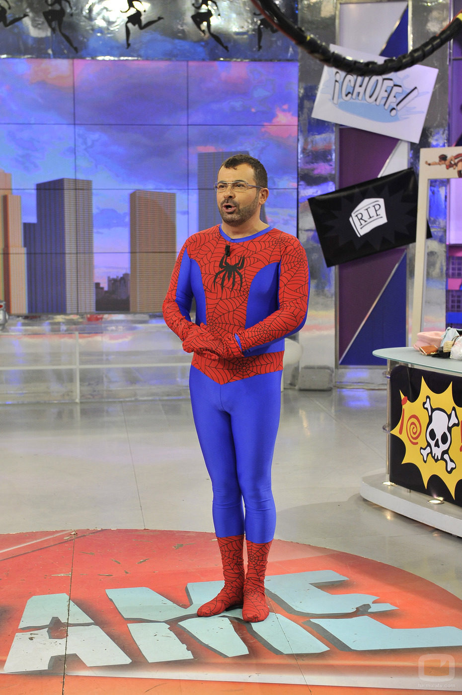 Jorge Javier Vázquez es Spiderman en 'Sálvame'
