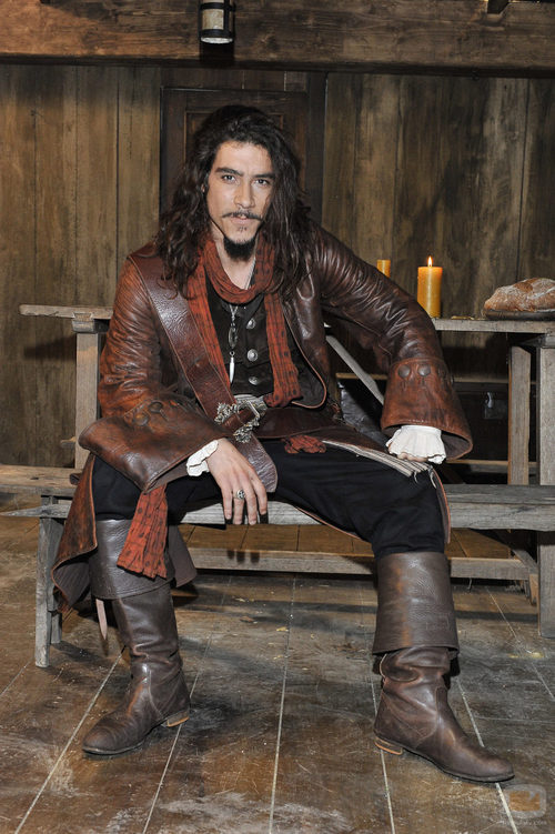 Óscar Jaenada como Álvaro Mondego en 'Piratas'