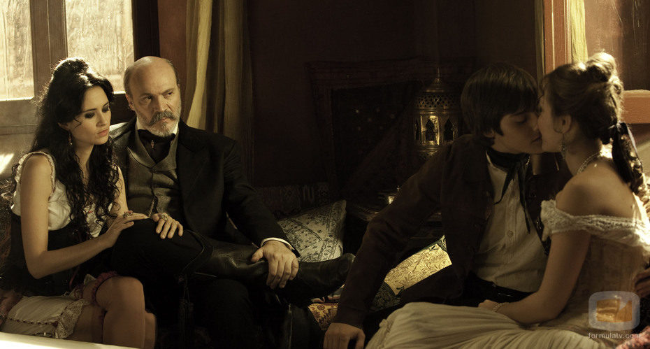 Joel Bosqued, junto a Lobo, en 'Tierra de Lobos'