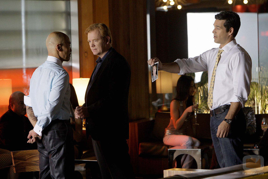 Escena del capítulo 'Morir a espada' de 'CSI: Miami'