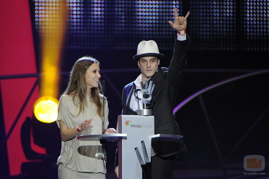 Ana Fernández y Luis Fernández en los Premios 40 Principales 2010