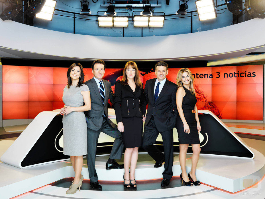 Mónica Carrillo, Matías Prats, Gloria Lomana, Roberto Arce y Lourdes Maldonado