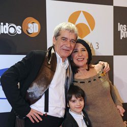 Óscar Ladoire, David Avilés y Gracia Olayo, de 'Los protegidos'
