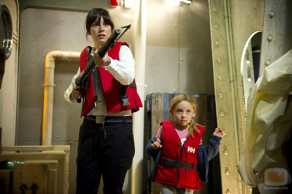 Blanca Suárez y Patricia Arbues, en 'El barco'