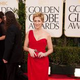 Edie Falco en los Globos de Oro 2011