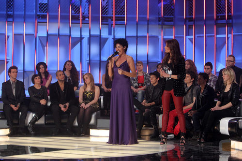 Nina y los concursantes de 'Operación Triunfo'