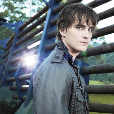 Landon Liboiron es Josh Shannon en 'Terra Nova'