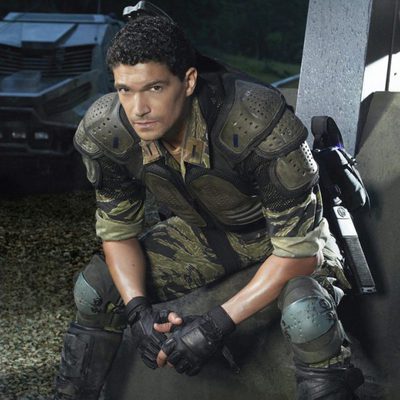 Mido Hamada es Guzman en 'Terra Nova'