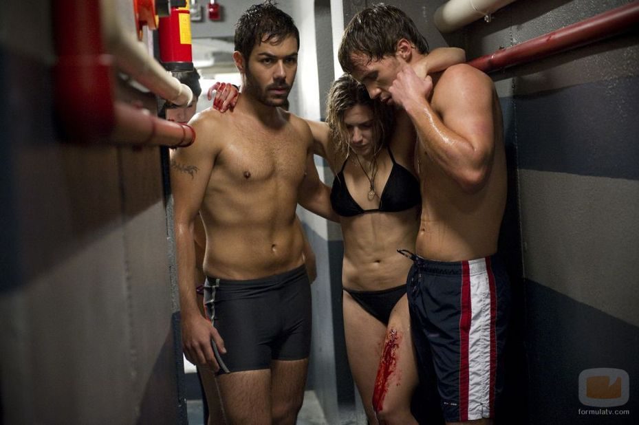 David Seijo, Marina Salas y Bernabé Fernández medio desnudos