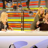 Ángel Martín agasajado por Berta y Patricia