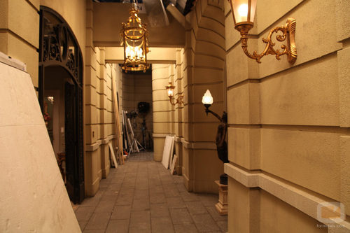 Acceso a la casa desde la calle