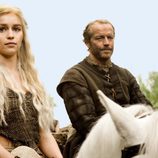 Daenerys y Ser Jorah Mormont en 'Juego de tronos'