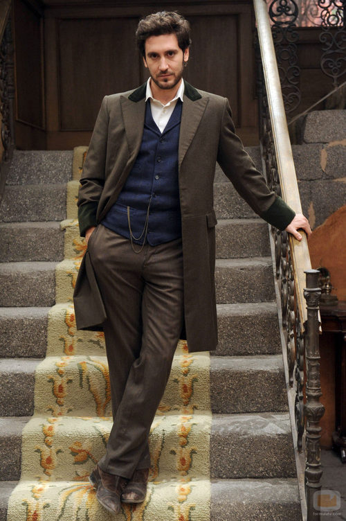 Álex Gadea es Tristán en 'El secreto de Puente Viejo'