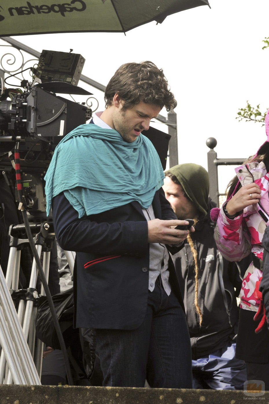 Diego Martín en un descanso del rodaje de 'Doctor Mateo'