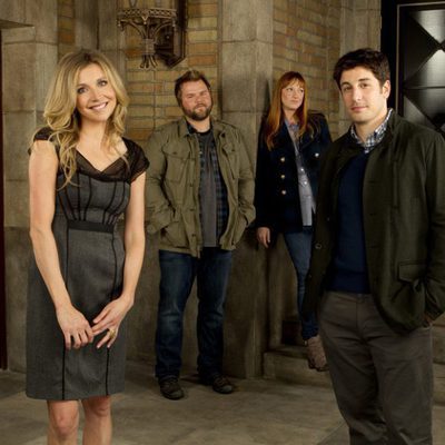 El elenco protagonista de 'Mad Love'