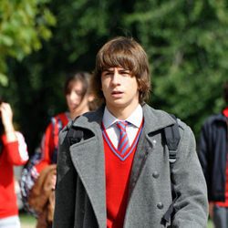 Lucas con el uniforme del colegio