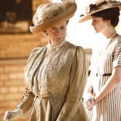 Maggie Smith es Violet en 'Downton Abbey'