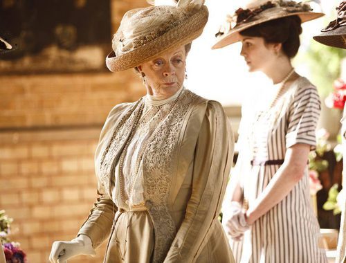 Maggie Smith es Violet en 'Downton Abbey'