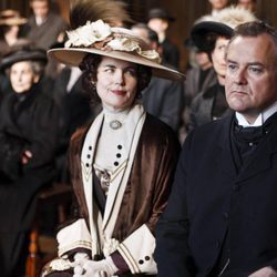 Elizabeth McGovern y Hugh Bonneville en 'Downton Abbey'