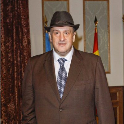 Fernando Albizu es Don Alejandro en 'Doctor Mateo'