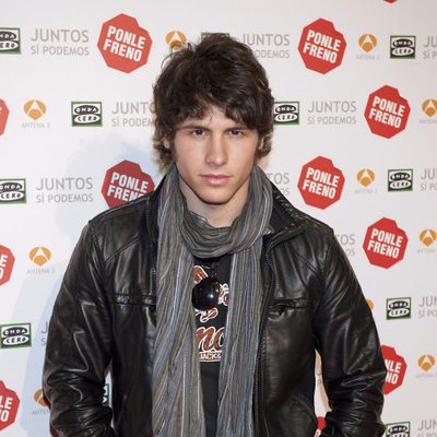 El actor de 'Física o química', Álex Hernández posa para "Ponle freno"