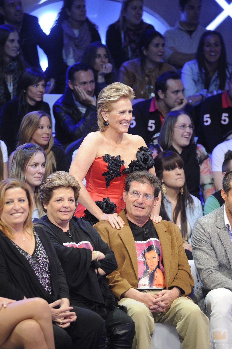 Mercedes Milá con los padres de Laura Campos