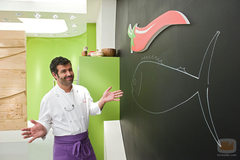 Bruno Oteiza en su cocina
