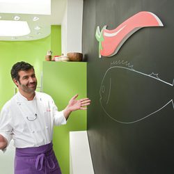 Bruno Oteiza en su cocina