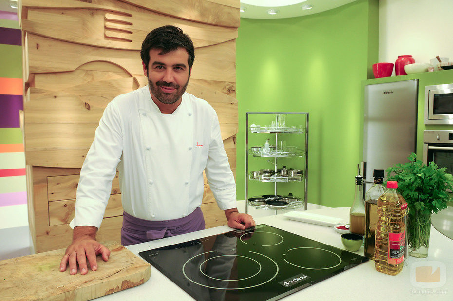 Bruno Oteiza, entre fogones