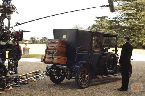 Un coche antiguo en 'Downton Abbey'