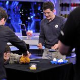 Orlando Bloom realiza un experimento en 'El hormiguero'