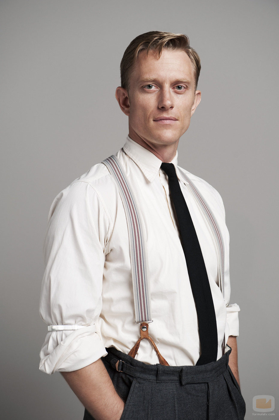 Neil Jackson es Harry Spargo