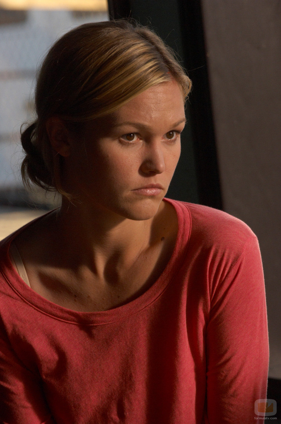 Julia Stiles