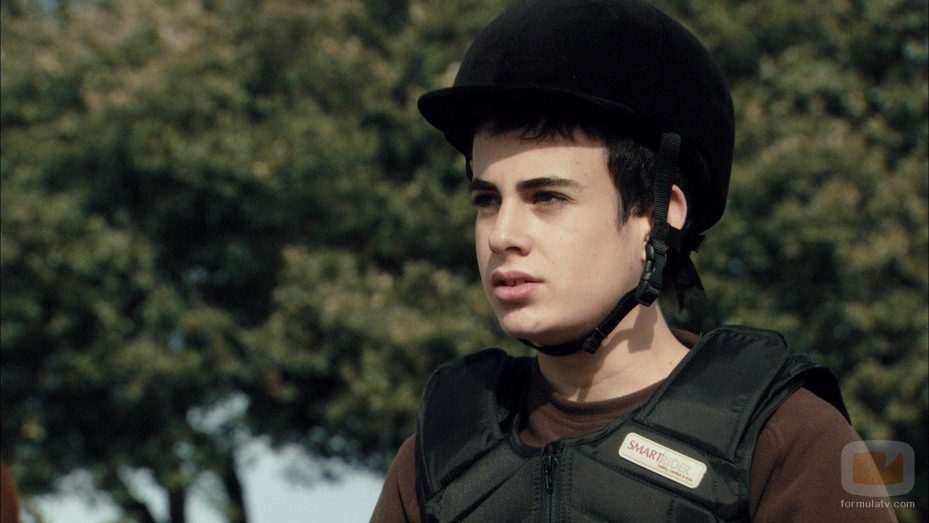 Santi, el hermano de Valeria